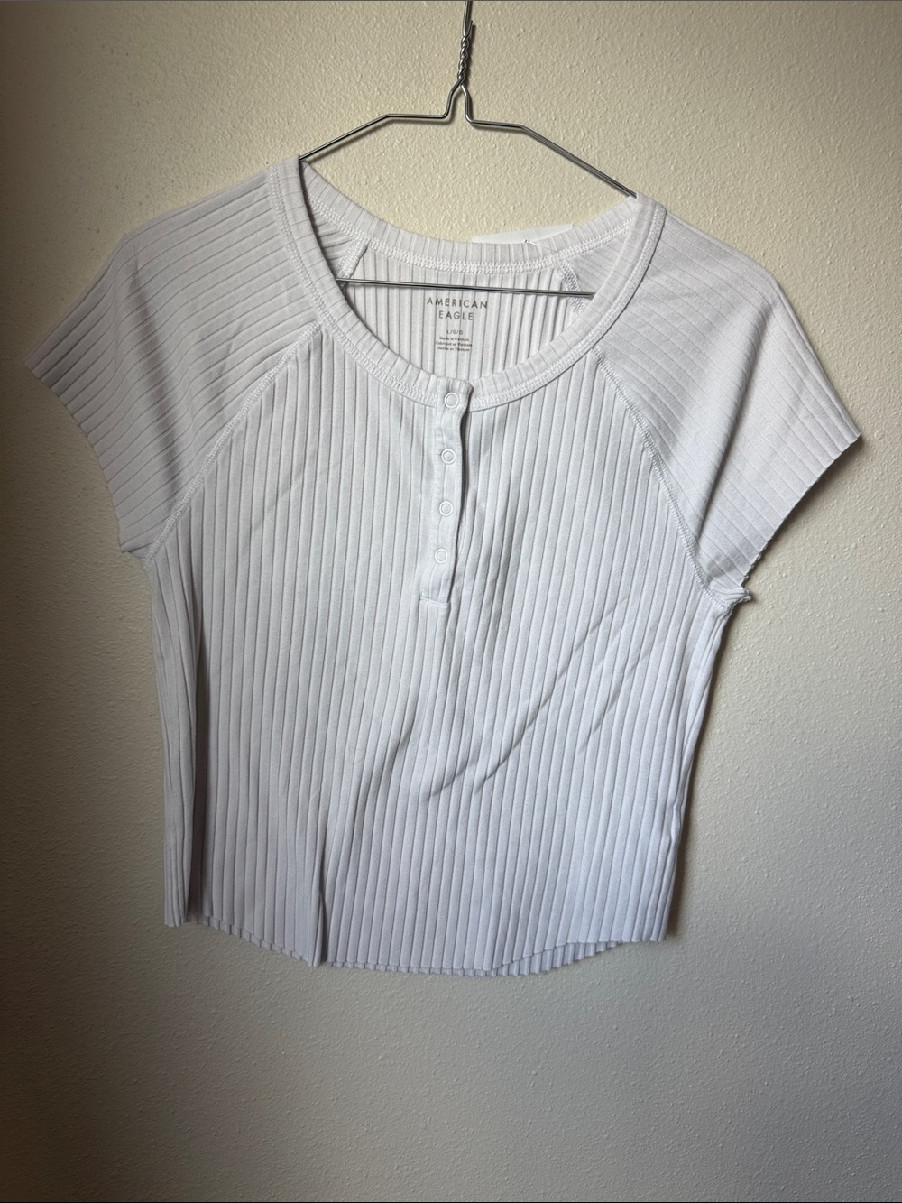 American Eagle Outfitters White Ribbed Henley Crop Tee